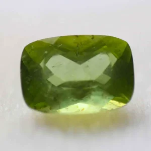 Facettierter Peridot