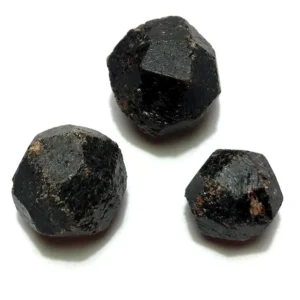 Granat Almandin (klein 1 Stück)