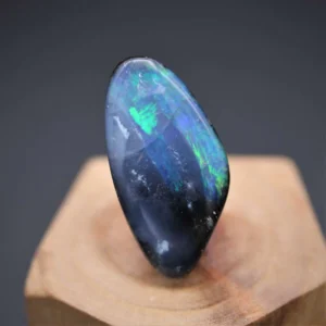 Veta Opal Cabochon
