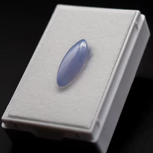 Blauer Chalcedon Cabochon
