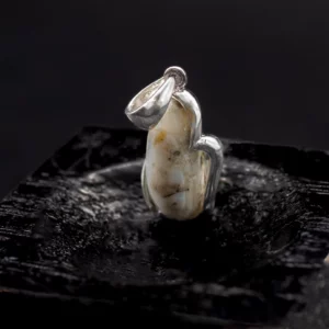 Hydrogrossular Anhänger